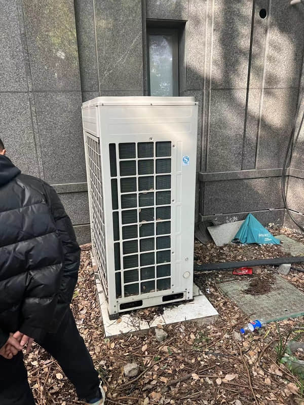 杭州郡康怡德醫院空調外機降噪1